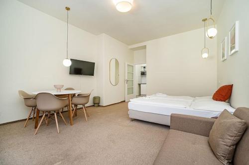 Modern, bright studio in a great location