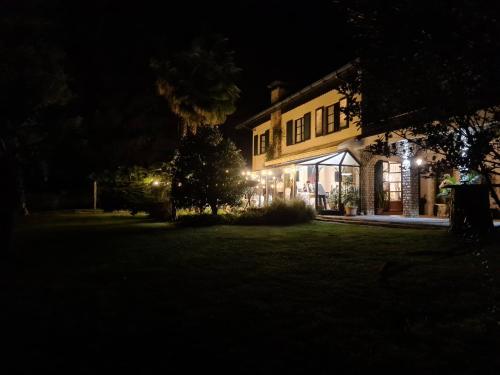 Κήπος έξω από το Wonderful Villa Between Como And Milano