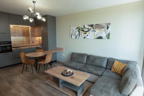 Dapur atau dapur kecil di Riverview apartment - Free Private Parking