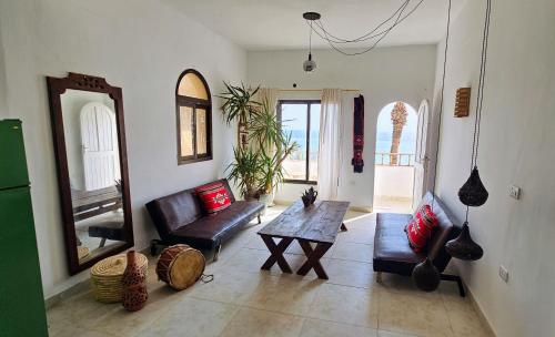 Dahab Bedouin Apartments, LiveTheBedouinLife