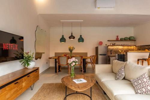 Galeriebild der Unterkunft Unique and Modern Villa Canggu in Canggu
