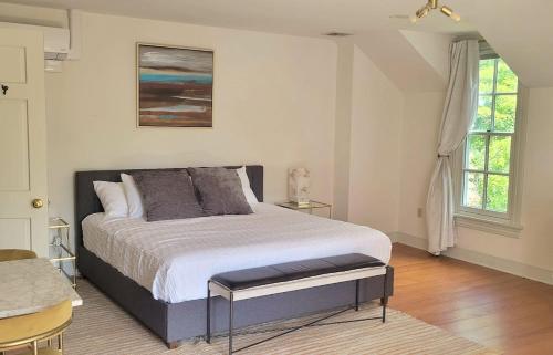 Katil atau katil-katil dalam bilik di Pinetown Bridge Bnb LLC