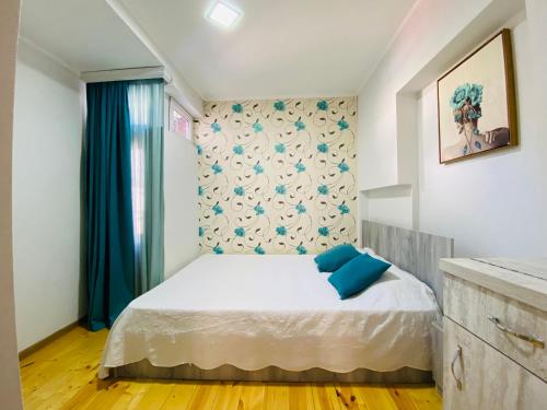 Llit o llits en una habitació de Host Tbilisi 1