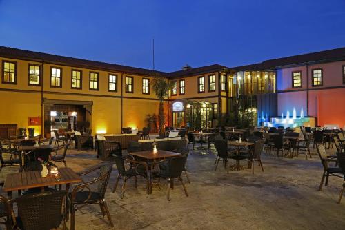 Restaurace v ubytování Bursa İpekyolu Hotel