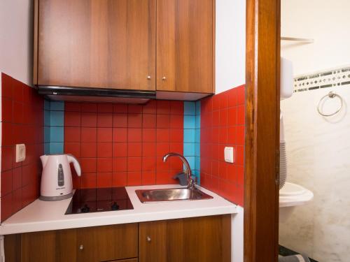 Xenon Apartments