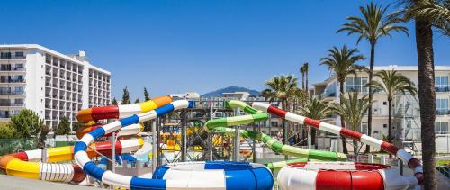 Piscina di Globales Playa Estepona o nelle vicinanze