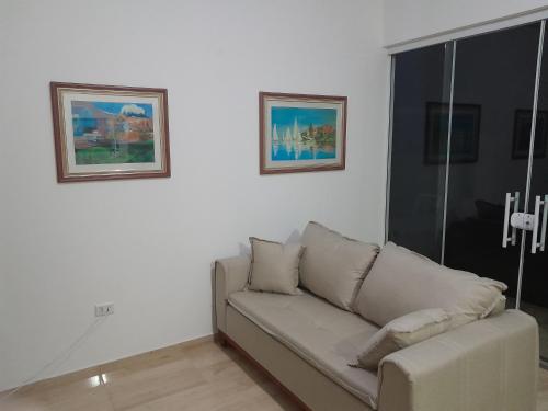 Ruang duduk di Rancho Calamaris