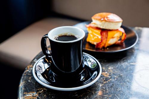 Φαγητό σε αυτό το ξενοδοχείο ή κάπου εκεί κοντά