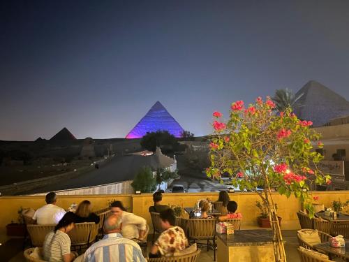 The Gate Hotel Front Pyramids & Sphinx Viewの宿泊客