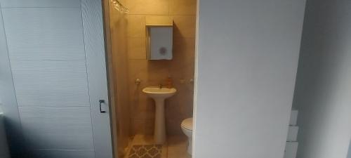 A bathroom at Chasqui Jr.