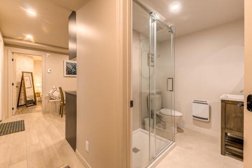 Ванная комната в Quebec 2 Bedroom Apartment