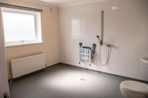 Gallery image of Wheelchair accessible 2 bedroom bungalow Dog Friendly in Brixham