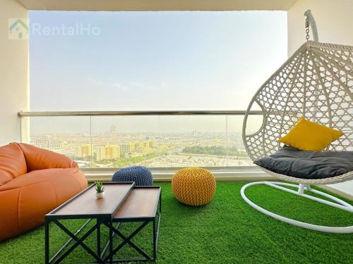 Luxury Stop w/ BoHo Design & Sea View in Marina