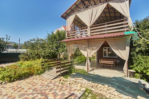 Gambar di galeri bagi Green guest house di Chornomorsk