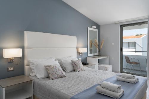 Posteľ alebo postele v izbe v ubytovaní Sunrise Village Hotel - All Inclusive