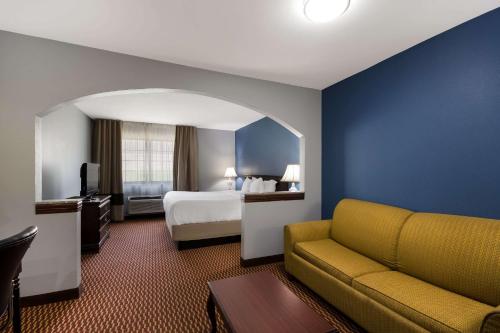 Area tempat duduk di Quality Inn & Suites Oklahoma City North