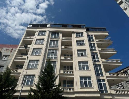 Το κτήριο όπου στεγάζεται  το διαμέρισμα