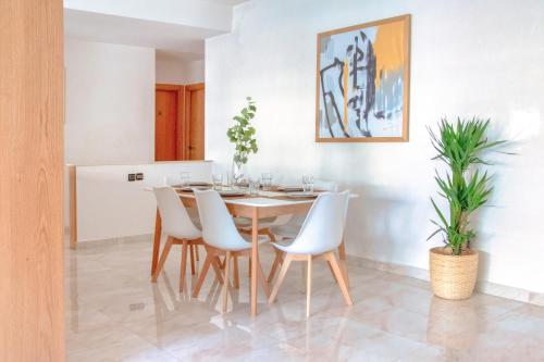 Galeriebild der Unterkunft Luxury 3 Bedroom Apartment in the Heart of Agdal Renovated Jan 2025 in Rabat