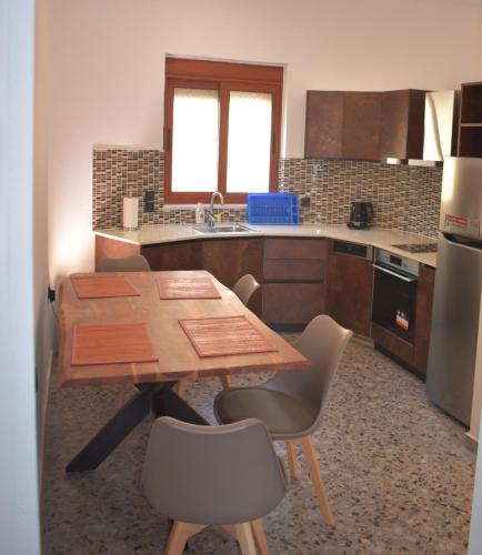 Η κουζίνα ή μικρή κουζίνα στο Bay View Suites