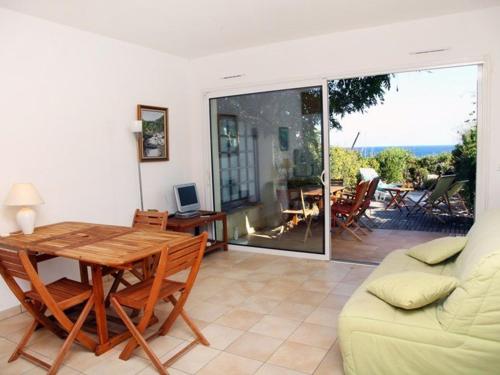 Appartement Lumio, 2 pièces, 4 personnes - FR-1-63-299
