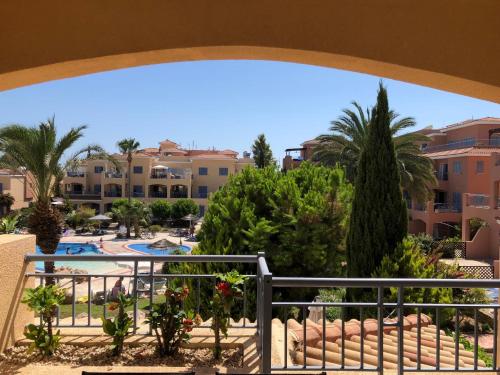 Fotografie z fotogalerie ubytování Limnaria Gardens - modern sunny 2 bed apartment v destinaci Paphos City