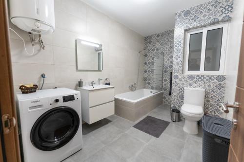 Ένα μπάνιο στο Home away from Home
