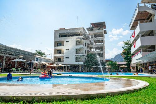 Bazén v ubytování Casablanca Hotel nebo v jeho okolí