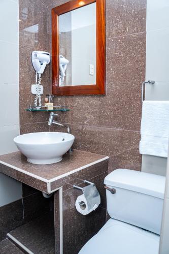 Koupelna v ubytování Casablanca Hotel