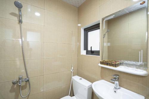 AURORA BÃI CHÁY HẠ LONG tesisinde bir banyo