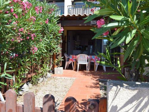 Appartement RDC 2 pièces+cabine, piscine, terrasse, parking privé - Saint Pierre La Mer - FR-1-229D-71