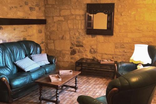 Gallery image of Duplex avec cour au coeur de la cité médiévale. in Gourdon-en-quercy