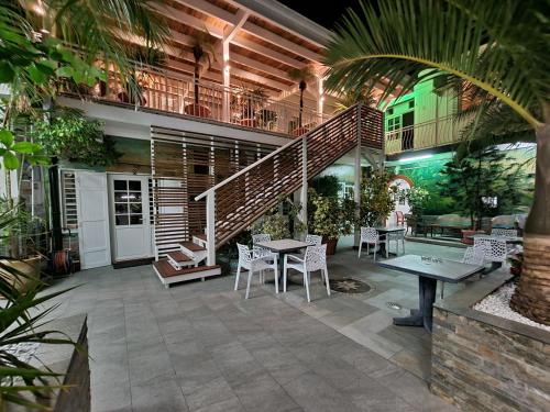 Patio nebo venkovní prostory v ubytování Hotel CHEZ PAPA DAYA