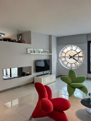 Casa CLOCK HOUSE BANÚS