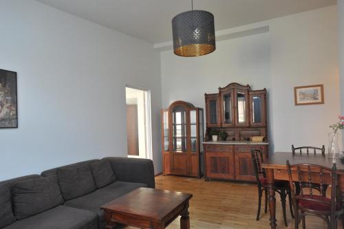 Old Town Sky Apartment