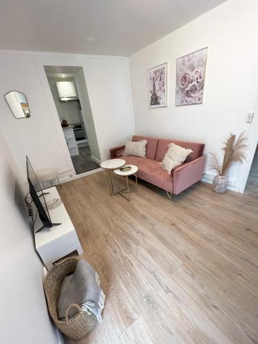 Maisonnette à la campagne avec jardinet