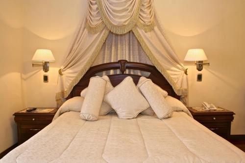 Gallery image of San Marino Royal Hotel in Sucre