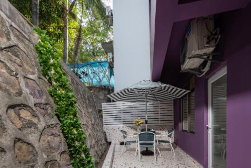 Gallery image of Summer Tree Inn in Sanya