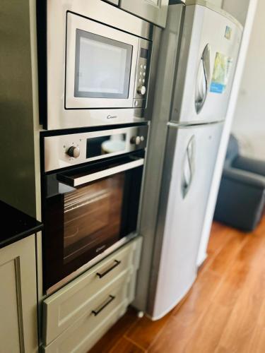 Η κουζίνα ή μικρή κουζίνα στο Aeonsky apartment Negombo beach and airport