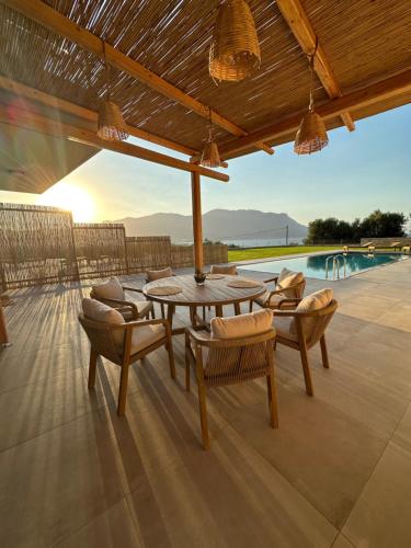 Nusa Retreat - Seaview luxury residences - ideal for groups
