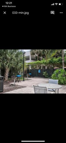 Jardín al aire libre en Apartments TVG Miami by the ocean !
