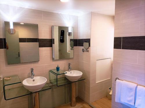 Koupelna v ubytování Hôtel Hamaha Beach