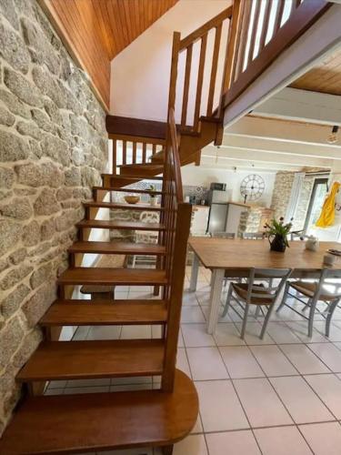 Φωτογραφία από το άλμπουμ του Maison de pêcheur BORD DE MER bois et pierre 6-8 pers σε Plobannalec-Lesconil