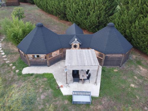 CHALET ATYPIQUE LOLA type KOTA location en gîte