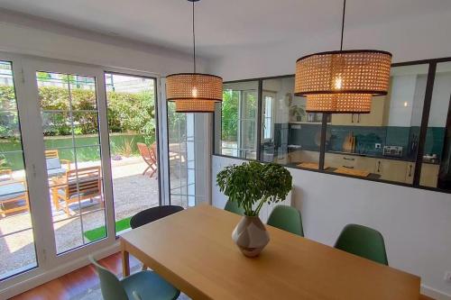 Fotografie z fotogalerie ubytování Rosa de Ciudad. Chalet céntrico con mucha intimidad v destinaci Santander