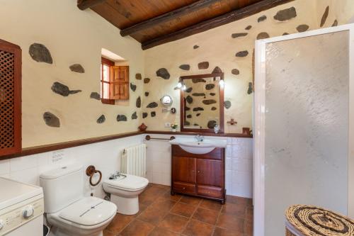 A bathroom at Casa Rural Tinamar