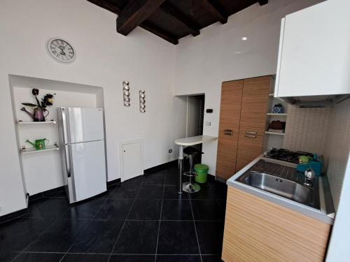 Η κουζίνα ή μικρή κουζίνα στο La Casa nel Borgo