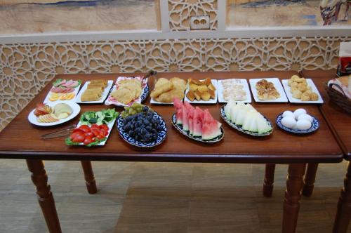 Jídlo v hotelu nebo okolí