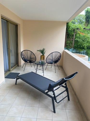 Elegant apartment close to Croisette and Palais de Festival with garage