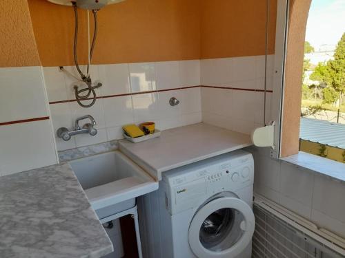 Beautiful 2-bed beachside apartment