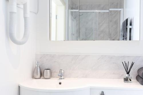 Ένα μπάνιο στο Wend Gardens Annx Carleton Skipton Pet friendly